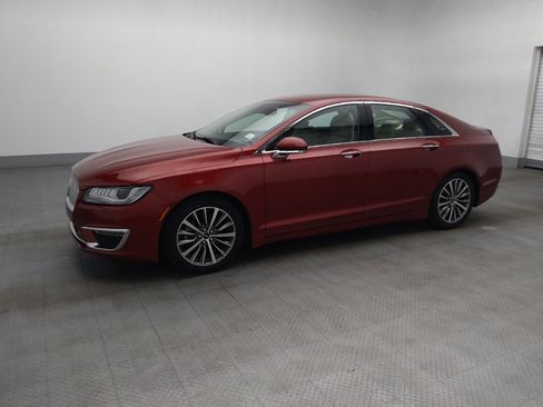 Used 2019 Lincoln MKZ Reserve FWD image 2