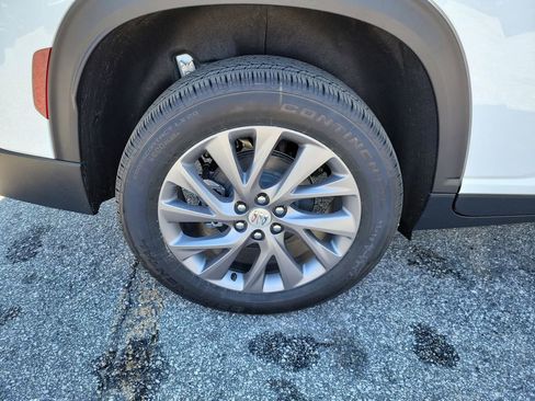 New 2026 Buick Enclave Preferred w/ Power Package image 5