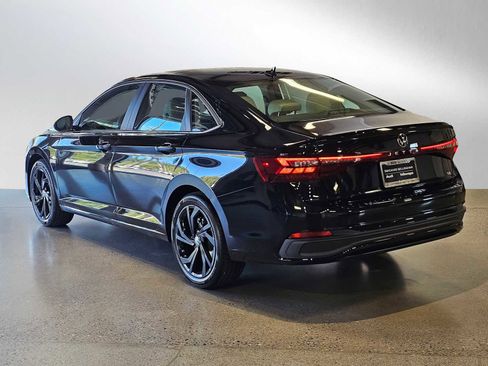 New 2025 Volkswagen Jetta SE image 5