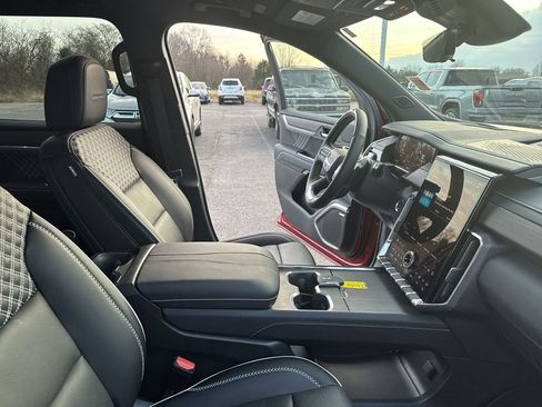 Certified 2024 GMC Acadia Denali w/ Super Cruise Package image 13