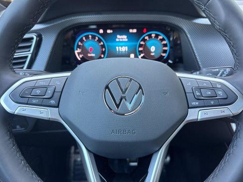 New 2026 Volkswagen Atlas Cross Sport SEL R-Line AWD/4WD image 22
