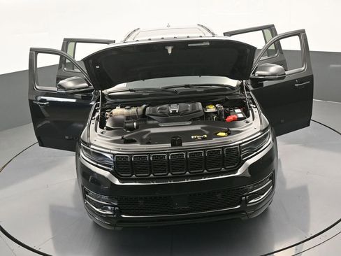 Used 2023 Jeep Wagoneer Series II image 74