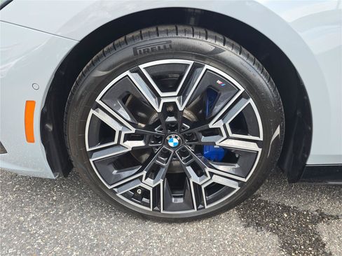 Used 2026 BMW i5 eDrive40 w/ M Sport Package RWD image 25