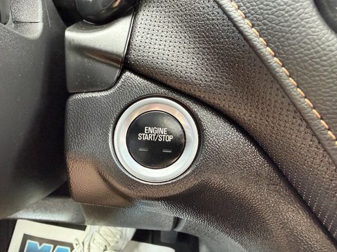 Used 2023 Chevrolet Equinox Premier image 28