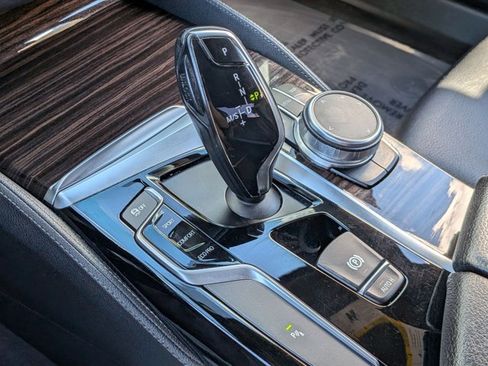 Used 2018 BMW 540i image 12
