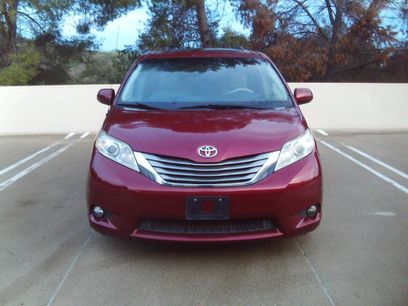Used 2017 Toyota Sienna XLE w/ XLE Navigation Package
