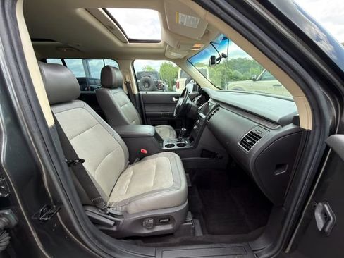 Used 2019 Ford Flex SEL w/ Equipment Group 202A FWD image 9