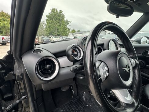Used 2010 MINI Cooper Convertible FWD image 33