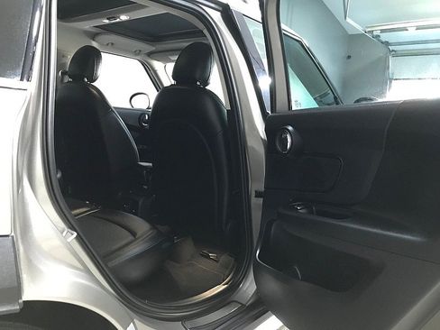 Used 2018 MINI Cooper Countryman FWD image 15