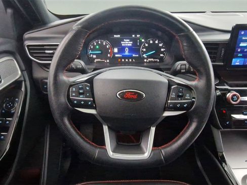 Used 2022 Ford Explorer ST-Line w/ Class IV Trailer Tow Package image 10