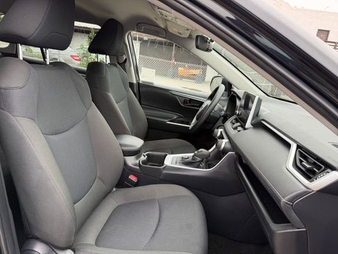 Used 2025 Toyota RAV4 LE image 35