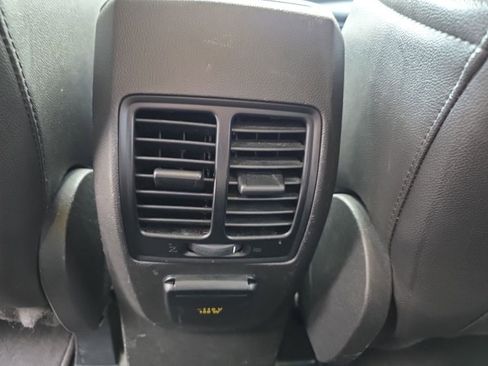 Used 2015 Ford Escape SE w/ Equipment Group 201A AWD/4WD image 18