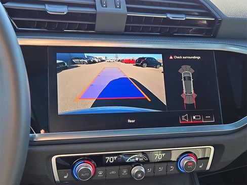 Certified 2025 Audi Q3 2.0T Premium w/ Convenience Package image 18