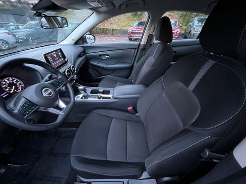 Used 2025 Nissan Sentra SV image 27