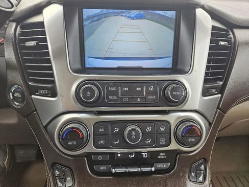 Used 2018 Chevrolet Suburban Premier AWD/4WD image 14