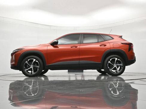 Certified 2024 Chevrolet Trax RS w/ Driver Confidence Package FWD image 43
