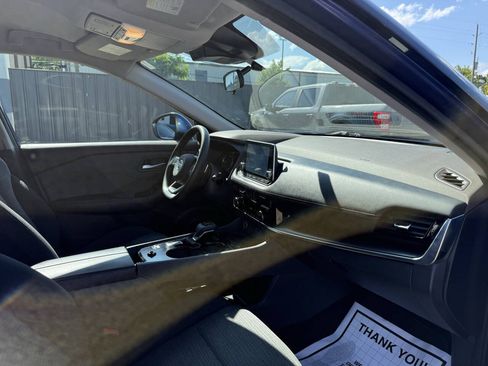 Used 2021 Nissan Rogue SV FWD image 9