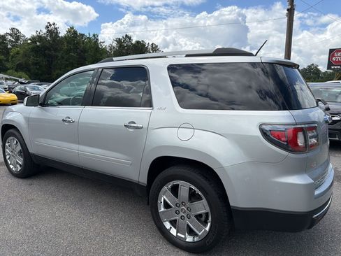 Used 2017 GMC Acadia Limited SLT FWD image 6