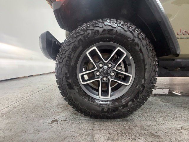 Used 2026 Jeep Gladiator Mojave AWD/4WD image 11