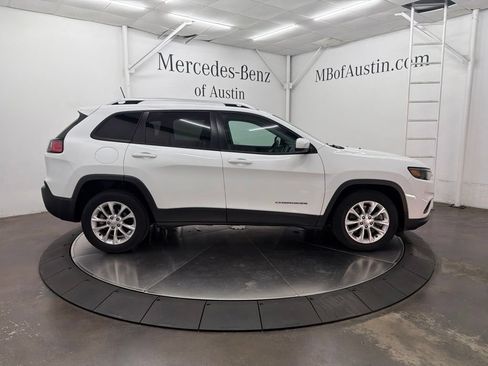Used 2020 Jeep Cherokee Latitude FWD image 8