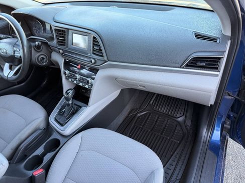 Used 2020 Hyundai Elantra SE FWD image 33