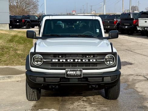 New 2025 Ford Bronco 4-Door image 7