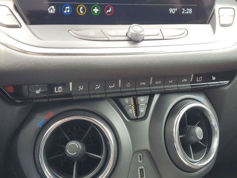 Used 2023 Chevrolet Blazer LT w/ Convenience Package FWD image 16