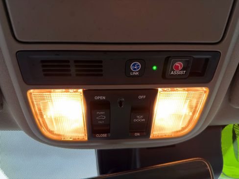 Used 2022 Honda Pilot Touring image 27