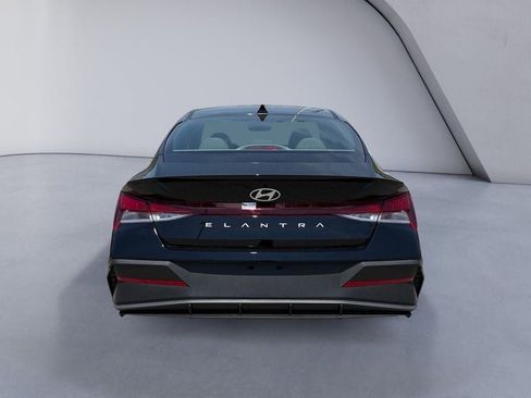 New 2026 Hyundai Elantra Sport FWD image 4