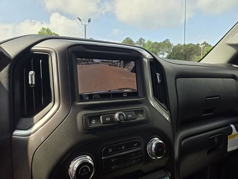 New 2026 GMC Sierra 1500 Pro AWD/4WD image 14
