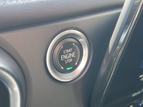 Used 2023 Chevrolet Blazer RS FWD image 21
