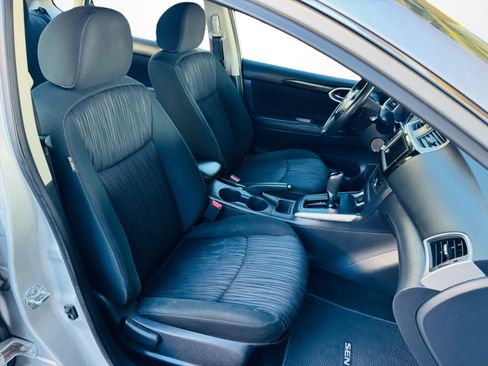 Used 2019 Nissan Sentra SV FWD image 8