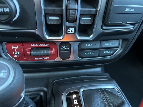 New 2026 Jeep Gladiator Mojave image 5