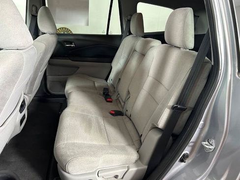 Used 2021 Honda Pilot EX image 12