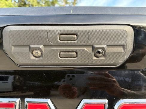 Used 2021 GMC Sierra 1500 Denali w/ Denali Ultimate Package AWD/4WD image 38