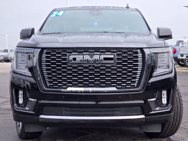 Used 2024 GMC Yukon Denali Ultimate AWD/4WD image 15