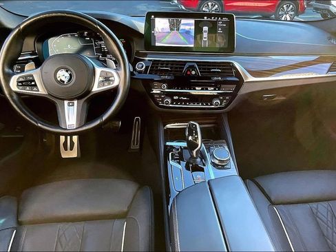 Used 2022 BMW 540i xDrive w/ M Sport Package image 7