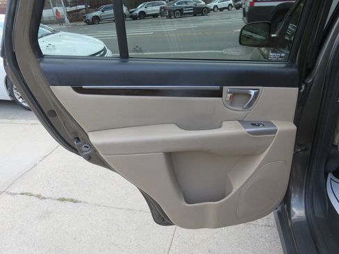 Used 2012 Hyundai Santa Fe GLS FWD image 33