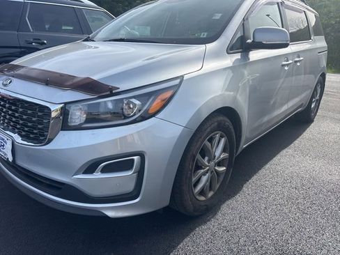 Used 2019 Kia Sedona EX FWD image 2
