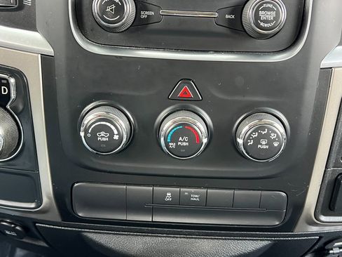 Used 2016 RAM 1500 Big Horn image 28