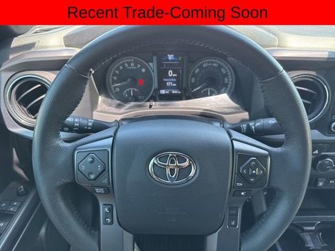 Used 2023 Toyota Tacoma TRD Off-Road AWD/4WD image 15
