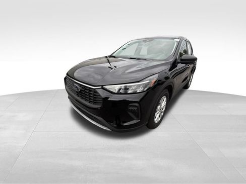 Used 2024 Ford Escape Active FWD image 2