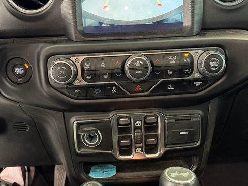 Used 2021 Jeep Wrangler Unlimited Sahara w/ Cold Weather Group image 28