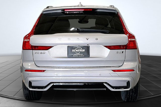 Used 2024 Volvo XC60 B5 Plus w/ Protection Package Premier AWD/4WD image 5