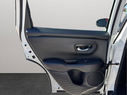 Used 2026 Honda HR-V Sport image 32