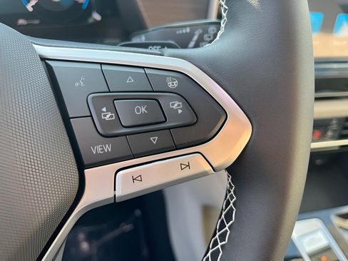 New 2026 Volkswagen Atlas SE image 15