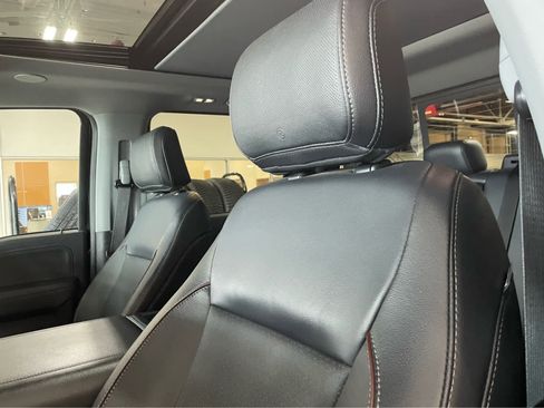 Used 2023 Ford F250 Lariat w/ Lariat Ultimate Package AWD/4WD image 17