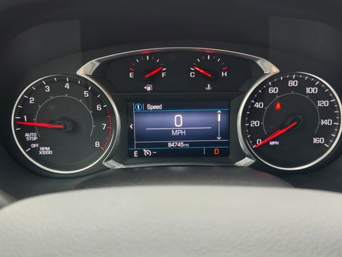 Used 2022 GMC Acadia SLE image 18