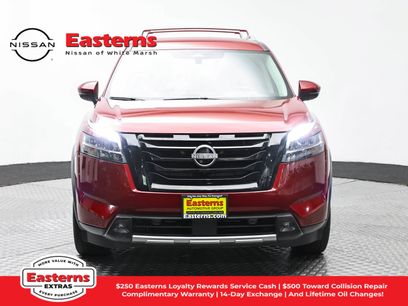 Used 2023 Nissan Pathfinder SL w/ Lighting Package (N92)