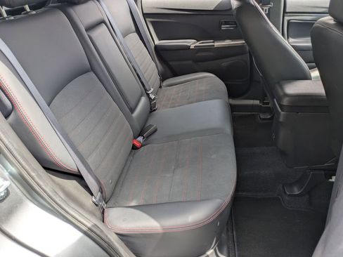 Used 2025 Mitsubishi Outlander Sport SE AWD/4WD image 27